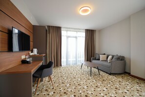 Deluxe Double Room | Living area - Calligraphy Hotel (Batumi)