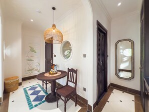 Panoramic Studio, Mountain View | Minibar, free WiFi - Natalie Indochine Mountain Villa Da Nang (Son Tra)