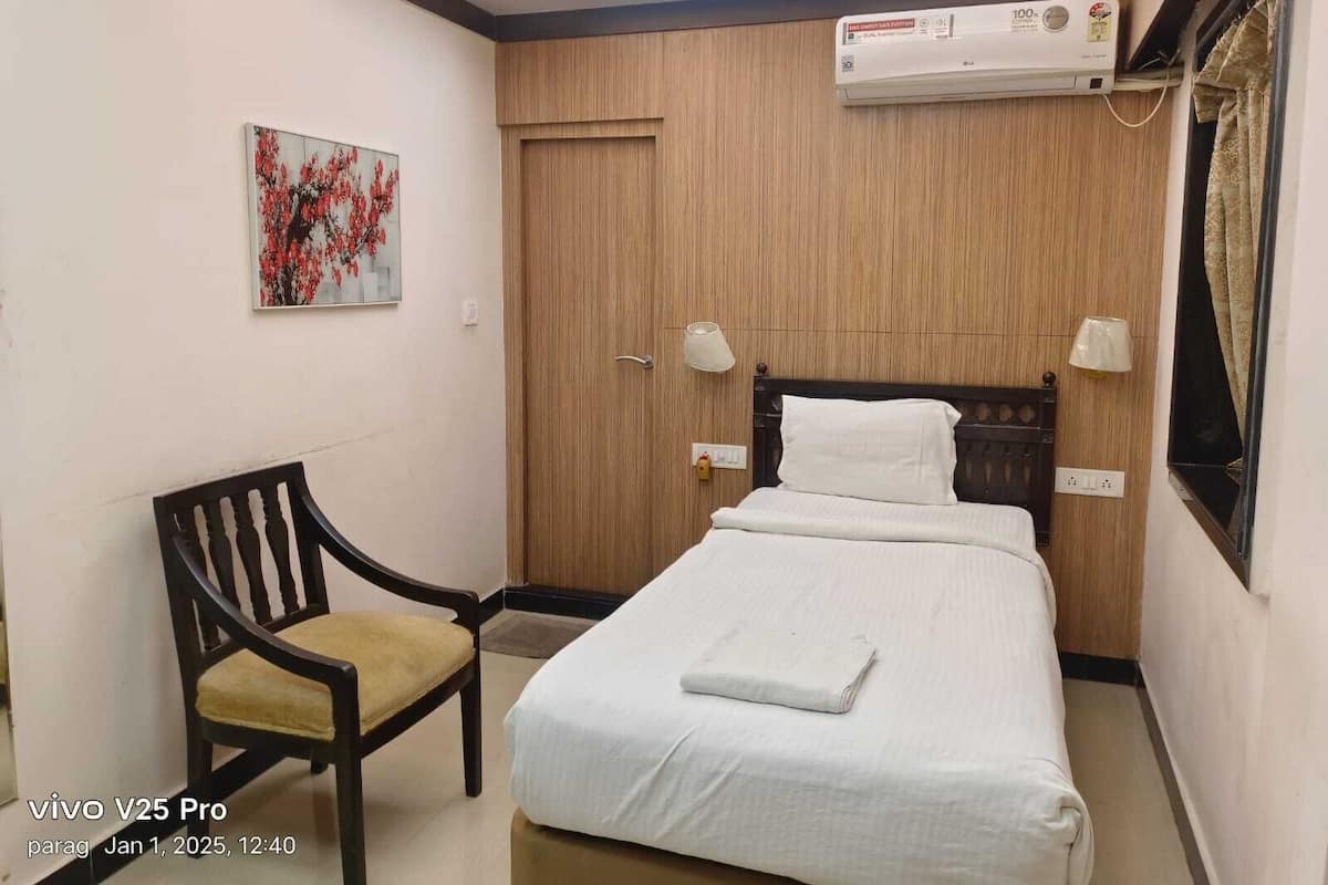 Quarto solteiro executivo