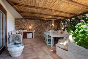 Outdoor dining - Elite Collection Villa Pevero Acquamarina (Porto Cervo)