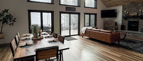 Ferienhaus, Mehrere Betten, Terrasse (Woods + Water) | Innenbereich