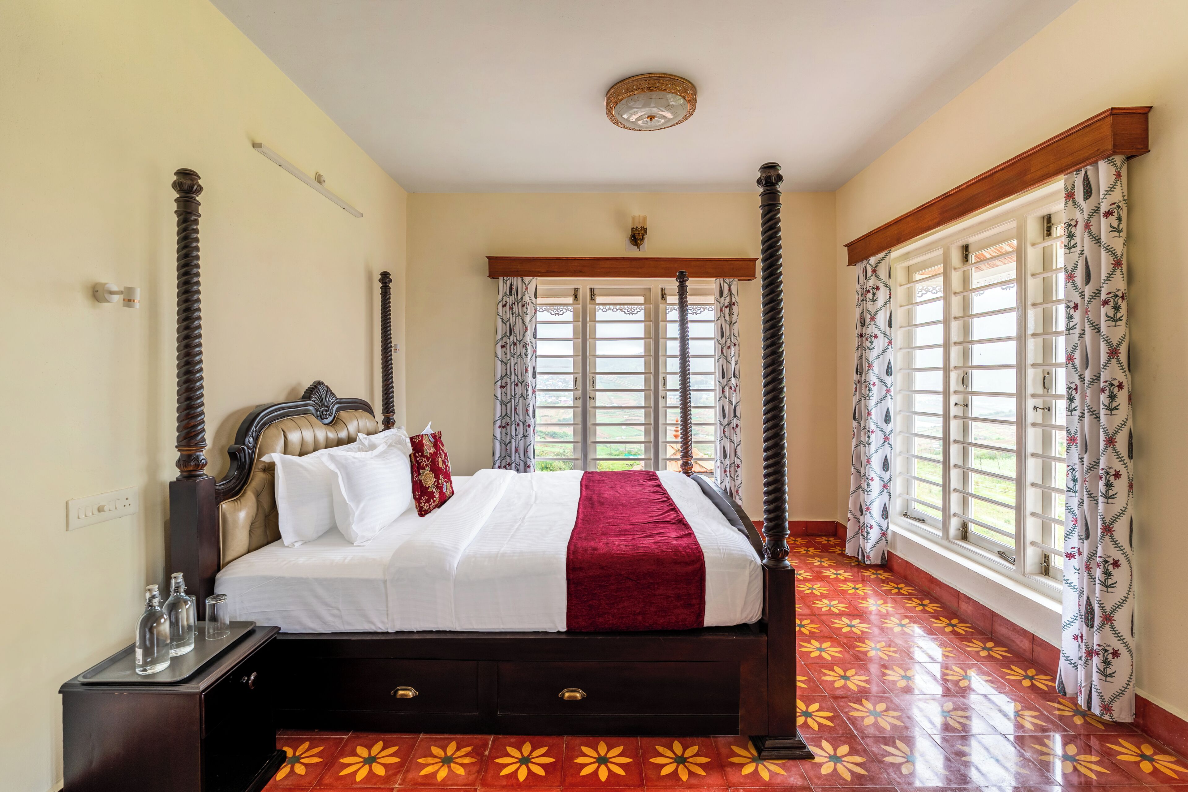 Deluxe Villa, Garden View | Iron/ironing board, free WiFi