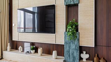 Luxury-Apartment, Balkon, Stadtblick | Innenbereich