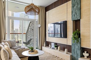 ลักซ์ชัวรี่อพาร์ทเมนท์, ระเบียง, วิวเมือง | บริเวณนั่งเล่น