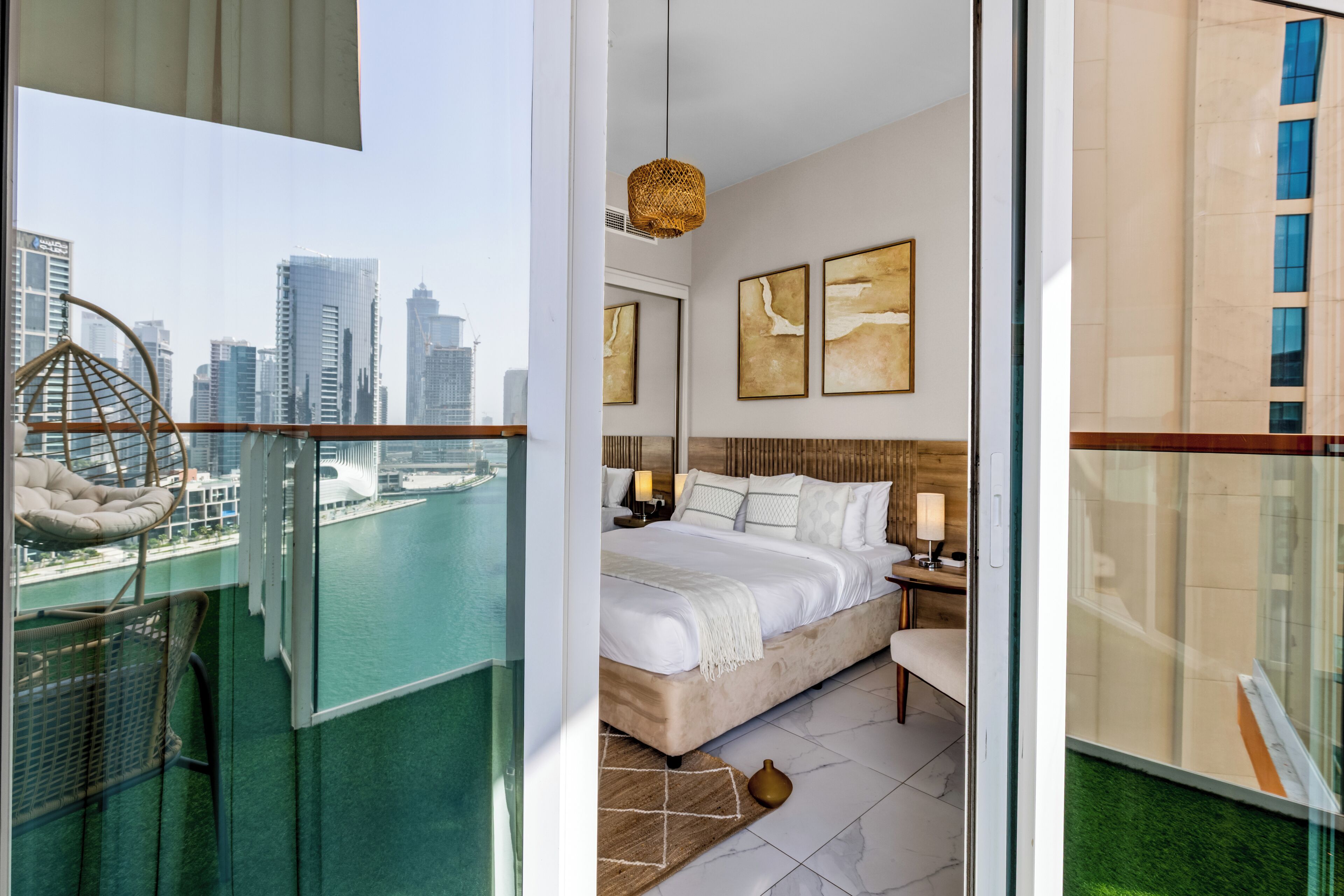 Luxury Apartment, Balcony, City View