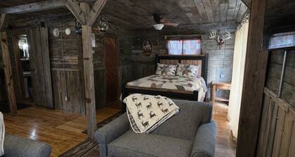 Outback Shack: Lake Access Studio in Woodruff