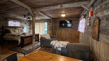 Studio, Beberapa Tempat Tidur, dapur, pemandangan kebun (Outback Shack) | Interior