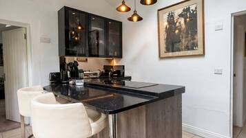 Fridge, microwave, stovetop, toaster