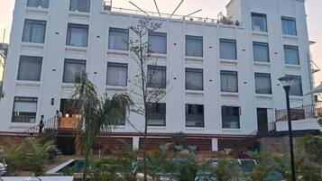 Deluxe Room, Garden View | Exterior