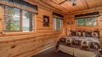 Cabin, Multiple Beds, Patio (Bouchard - Pinewood)