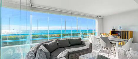 リビング エリア