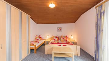 Apartamento família, 4 quartos, sacada, vista para a montanha