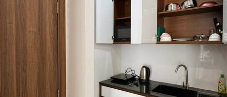 Cortinas blackout y sistema de insonorización