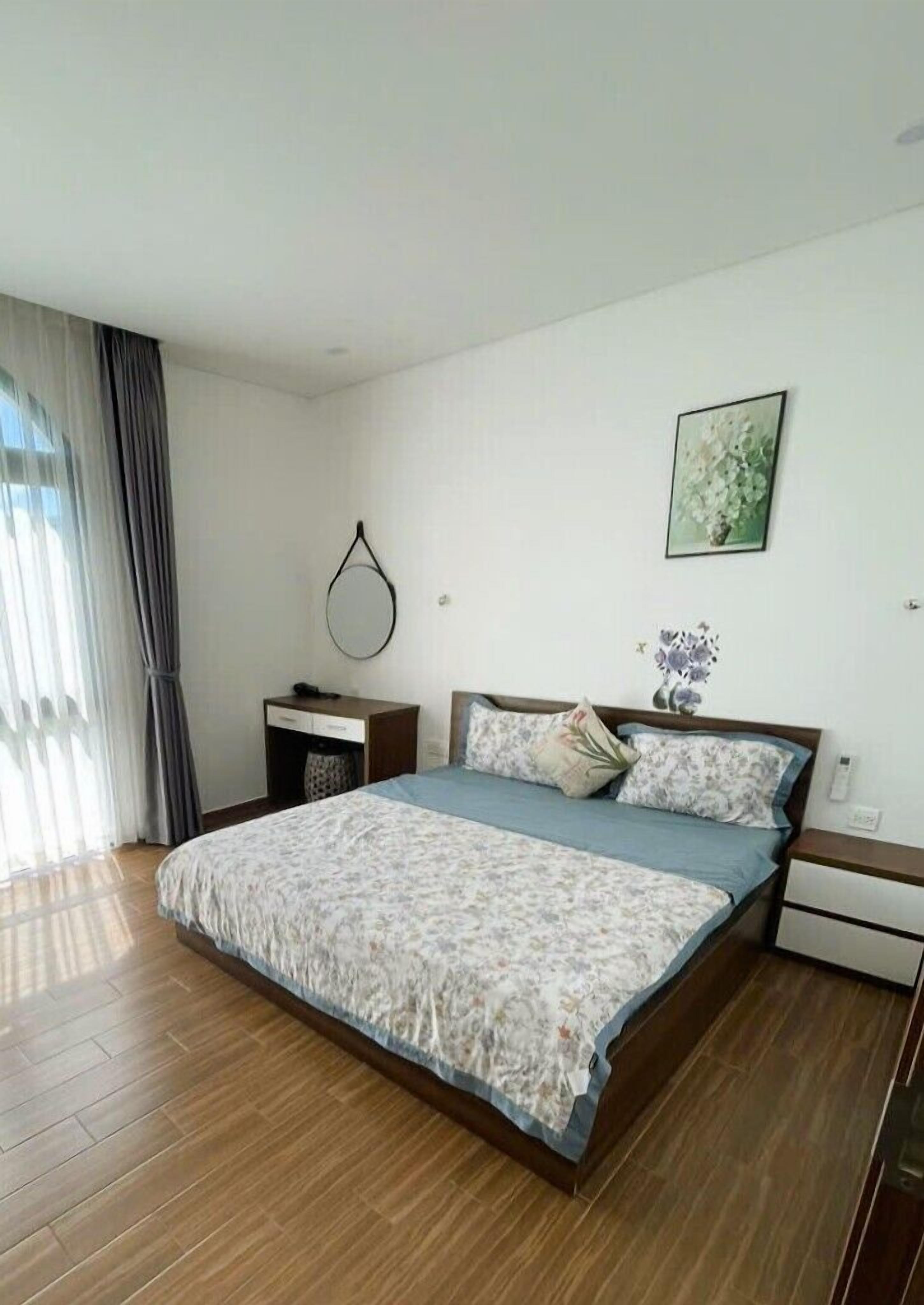 Quarto casal luxo, sacada, vista para a cidade