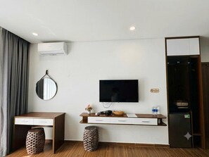 Deluxe appartement, 2 slaapkamers, balkon | Verduisterende gordijnen, geluiddichte muren
