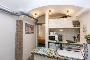 Fridge, microwave, toaster - GuestHost - A comfortable and welcoming 45 square meters apartment, perfect for two people, located on the basement level of a period building (NO elevator, NO views).The property is located in an extremely strategic location (in a pedestrian zone, restr (Rome)