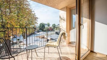 Apartment, Balcony, Mountain View | Property grounds