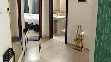 Comfort Apartment, Balcony, City View