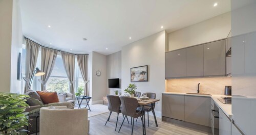 Coastal Comfort, 2 Bed with Sea Views