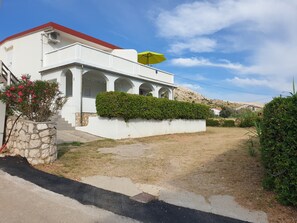 Exterior - Apartments Volarić - sea view A1 (Pag)