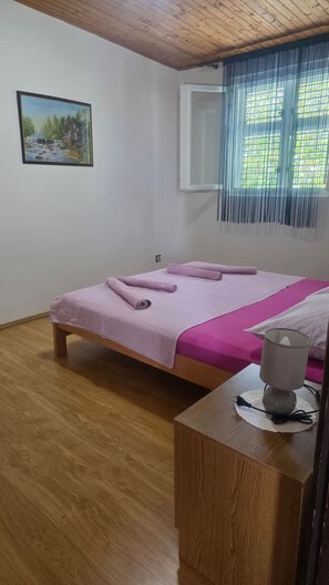 2 bedrooms, iron/ironing board, bed sheets - Apartments Volarić - sea view A1 (Pag)