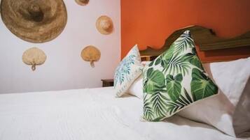 Standard House, Balcony