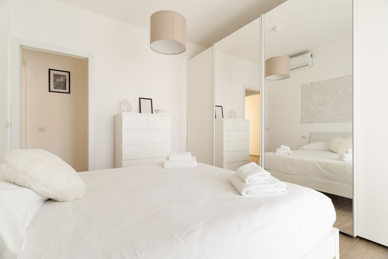3 chambres, fer et planche à repasser