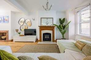 3 Schlafzimmer, Bügeleisen/Bügelbrett, WLAN, Bettwäsche