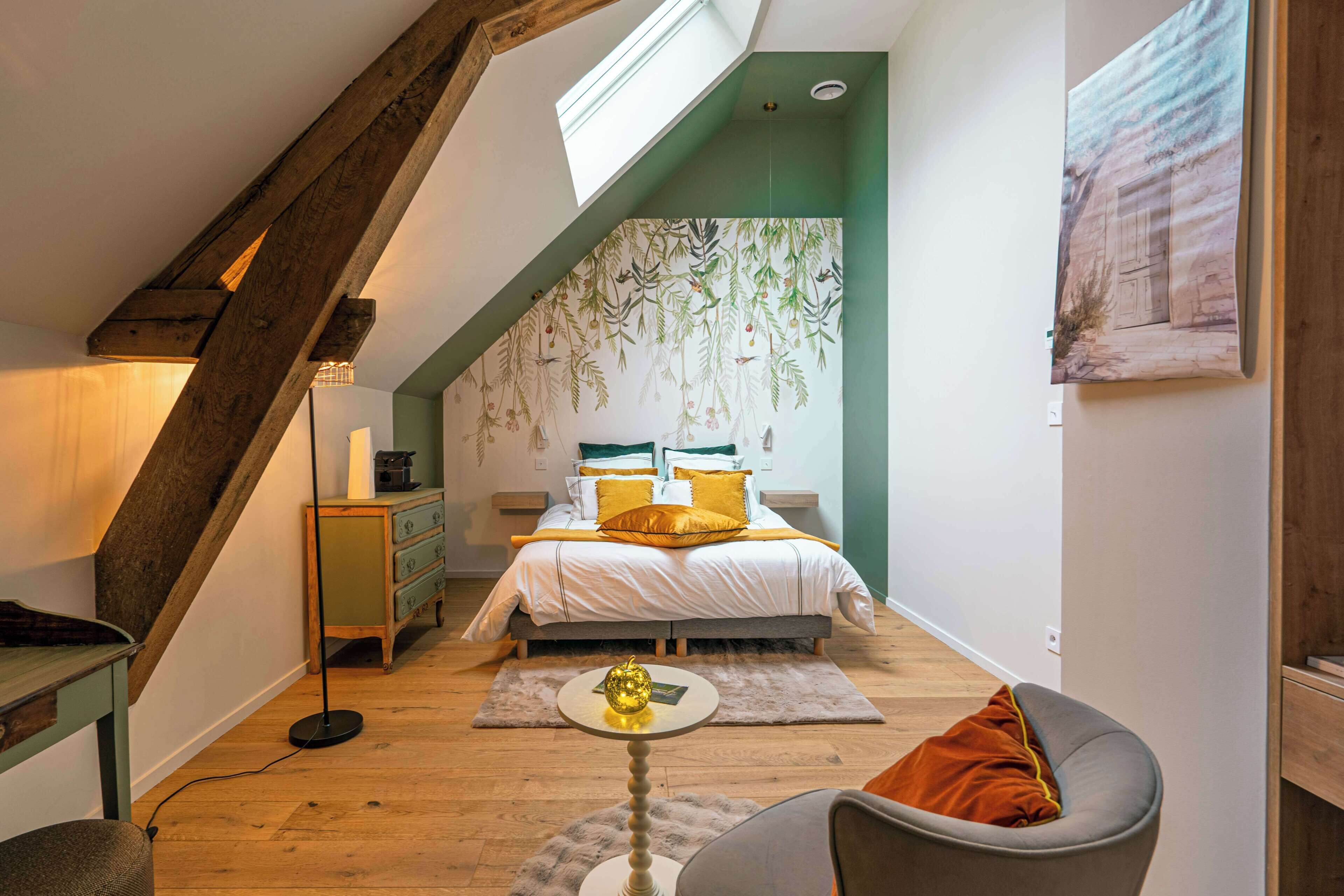 Deluxe Double Room | In-room safe, blackout drapes, soundproofing, free WiFi