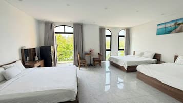 Deluxe Studio Suite, Balcony, City View