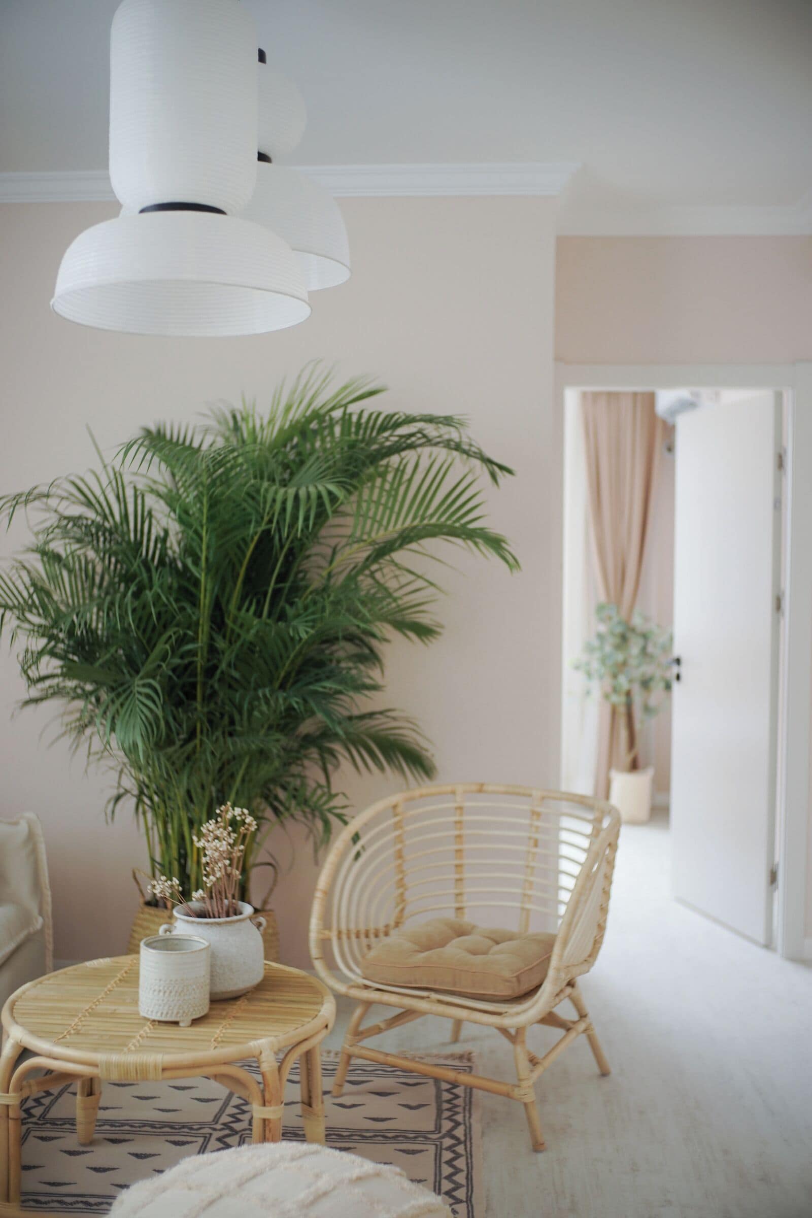 Comfort Suite, City View | Living room