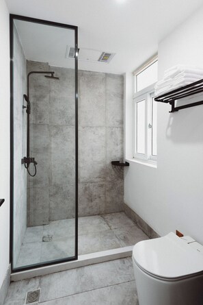 Suite Elite, vistas a la ciudad | Baño