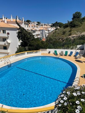 Pool - Apartment 'Madalena' with Private Pool, Wi-Fi and Air Conditioning (Carvoeiro)