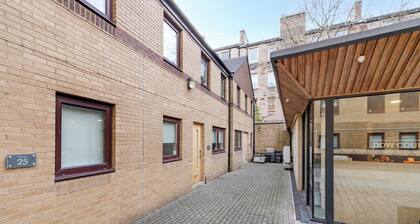 Meadow Court Apartments