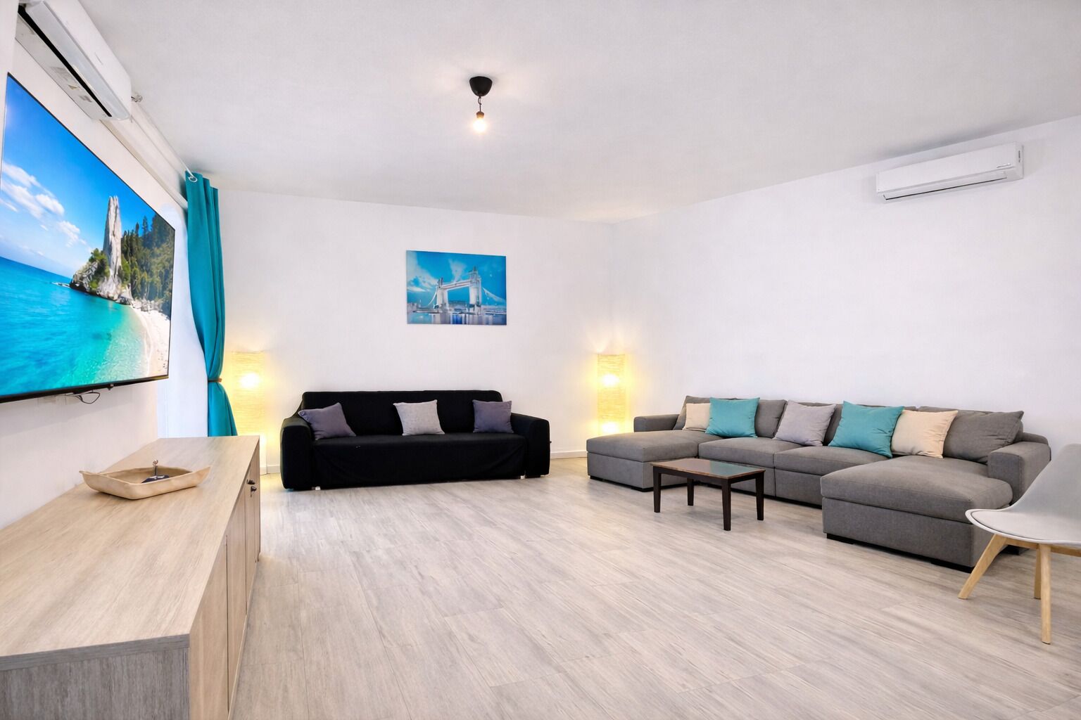 Family Room, City View