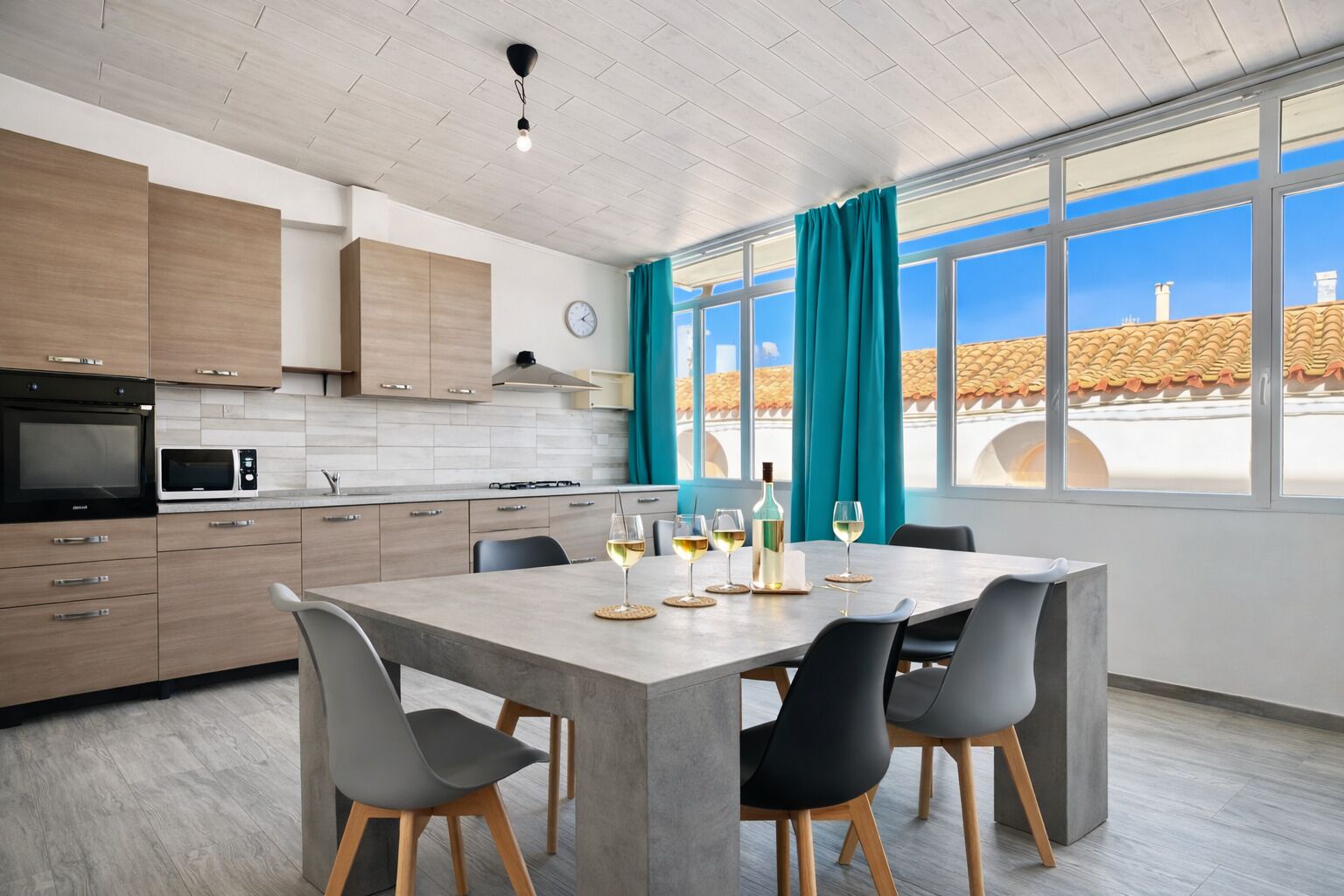 Family Room | Private kitchen