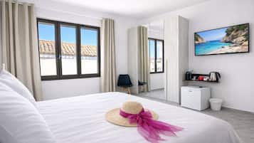 Deluxe Double Room, City View