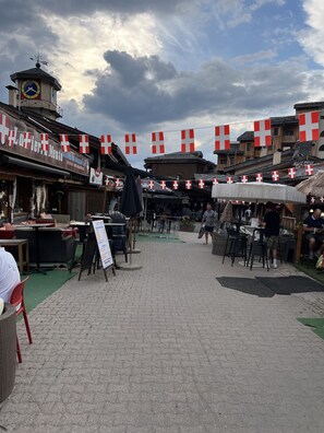 Outdoor dining - T2 Belle Plagne Le QUARTZ Ski in ski out is at 2100m altitude. (La Plagne Tarentaise)