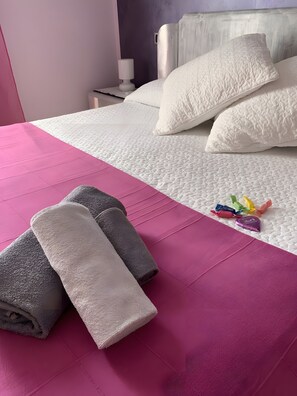 2 bedrooms, WiFi, bed sheets
