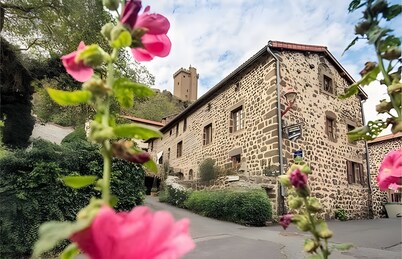 “Romance” Guest Room with Shared Terrace, Garden, and Wi-Fi