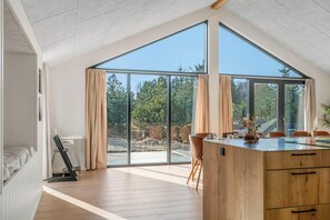 Interior - Lovely 16-person luxury house with activity room, outdoor hot tub and outdoor. (Fjerritslev)