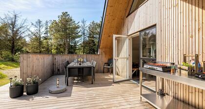 Lovely holiday home built in 2025, with space for 8 people close to the North.