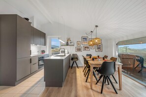 Dining - Holiday home with pool and sauna near the North Sea (Hvide Sande)