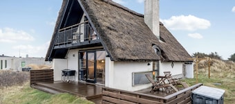 Holiday home with sea view, close to the center of Klitmøller.