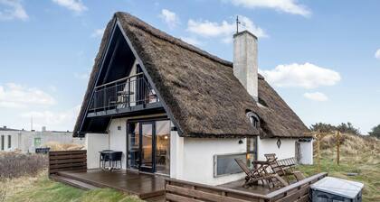 Holiday home with sea view, close to the center of Klitmøller.