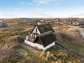 Exterior - Holiday home with sea view, close to the center of Klitmøller. (Thisted)