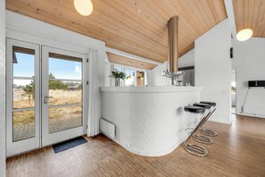 Interior - Lovely holiday home with hot tub and sauna near Søndervig (Ringkøbing)