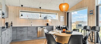 Lovely holiday home with fjord view and wilderness bath
