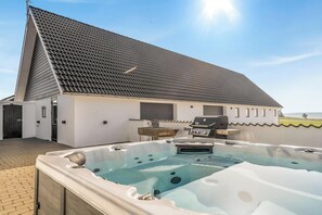 Terrace/patio - Luxury house with outdoor hot tub and activity room, and unique view of Thy. (Hanstholm)