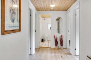 Interior - Large pool house for 24 people, with almost everything in activities, 300. (Vinderup)